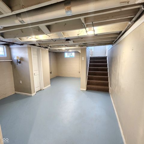 6179 Burlington Avenue, Indianapolis, IN 46220