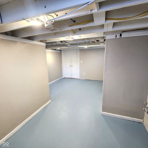 6179 Burlington Avenue, Indianapolis, IN 46220