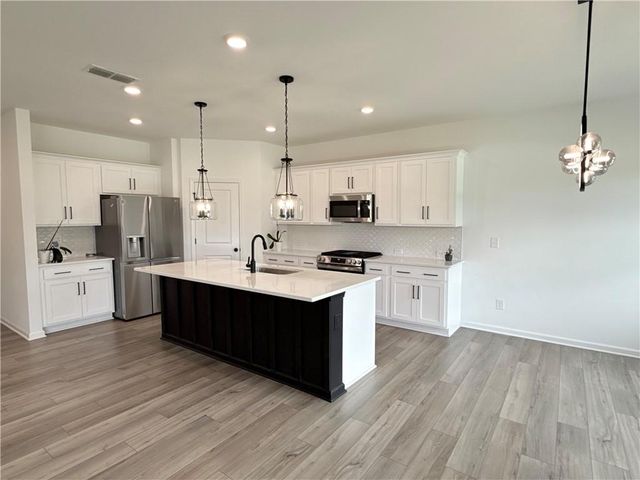 207 Foxhill Drive, Dawsonville, GA 30534
