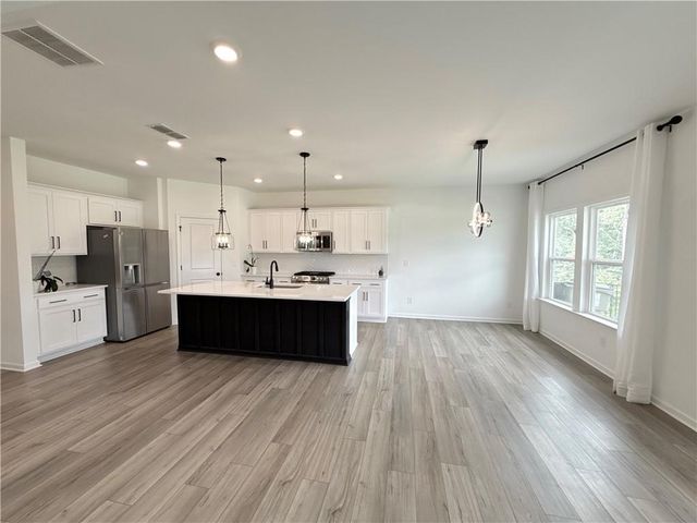 207 Foxhill Drive, Dawsonville, GA 30534