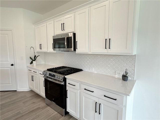 207 Foxhill Drive, Dawsonville, GA 30534
