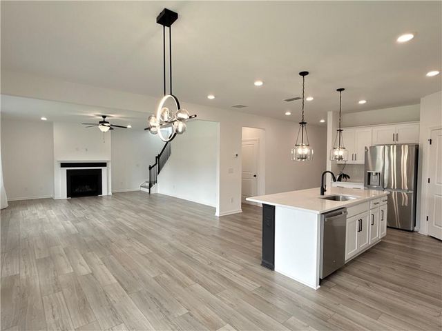 207 Foxhill Drive, Dawsonville, GA 30534