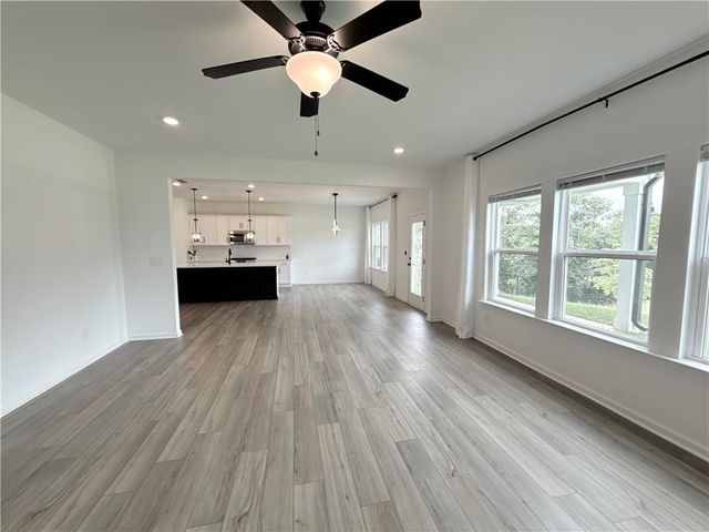 207 Foxhill Drive, Dawsonville, GA 30534