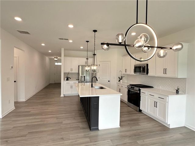 207 Foxhill Drive, Dawsonville, GA 30534