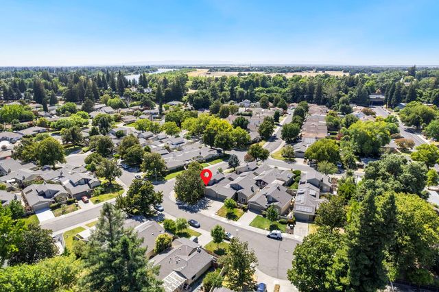 14 Miranda Ct, Sacramento, CA 95822