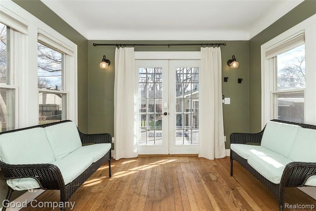 717 W 12 Mile Road, Royal Oak, MI 48073