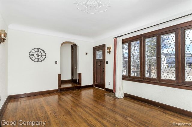 717 W 12 Mile Road, Royal Oak, MI 48073