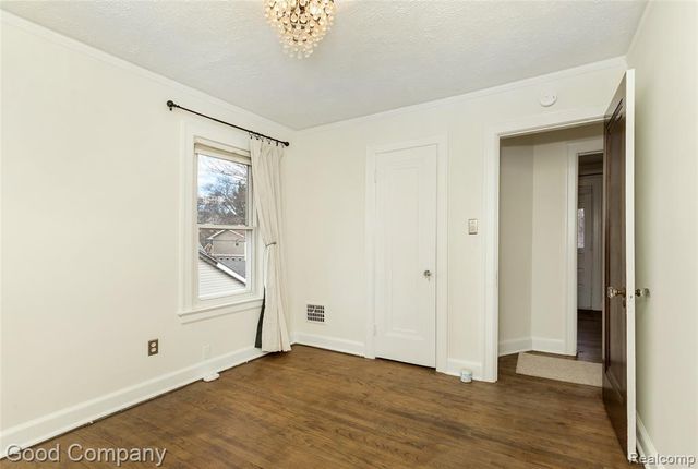 717 W 12 Mile Road, Royal Oak, MI 48073