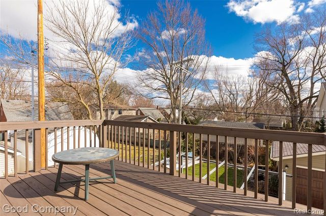 717 W 12 Mile Road, Royal Oak, MI 48073