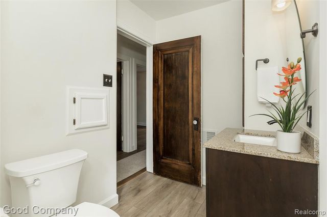 717 W 12 Mile Road, Royal Oak, MI 48073