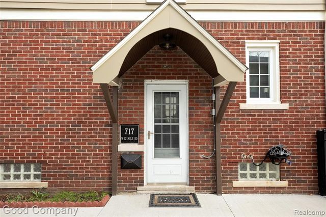 717 W 12 Mile Road, Royal Oak, MI 48073