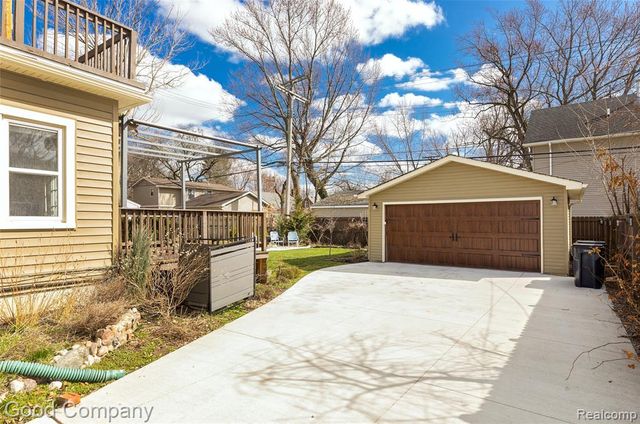 717 W 12 Mile Road, Royal Oak, MI 48073