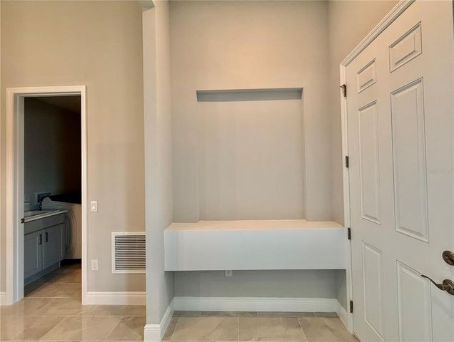 2046 WALLINGFORD LOOP, Mount Dora, FL 32757