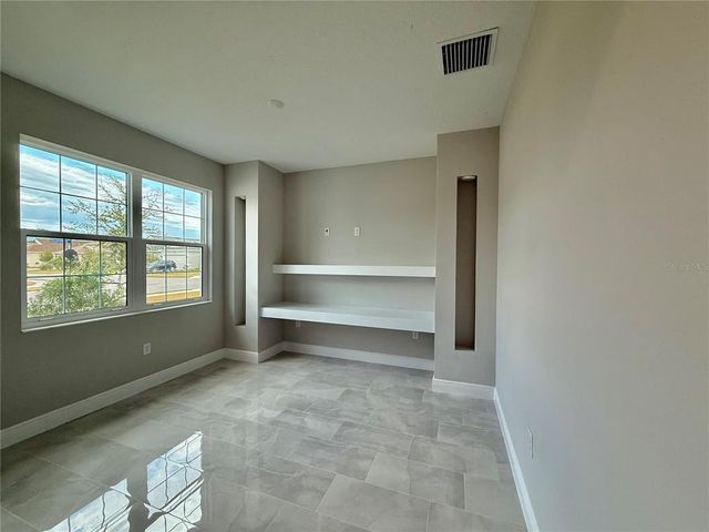 2046 WALLINGFORD LOOP, Mount Dora, FL 32757