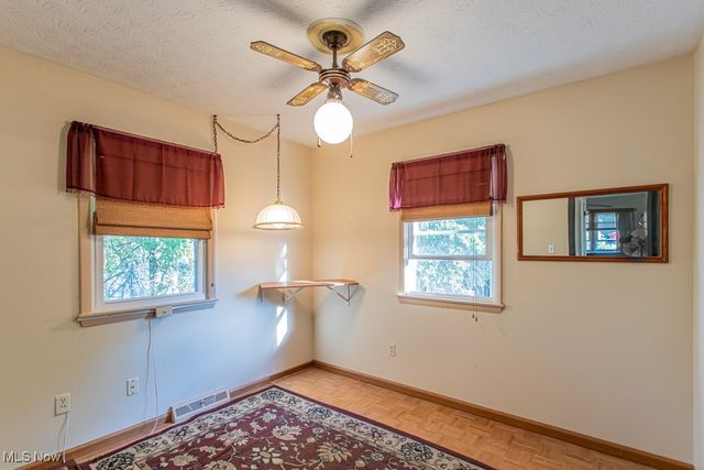 3120 Orchard Avenue SE, Warren, OH 44484