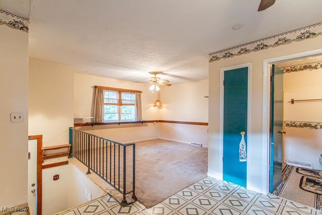 3120 Orchard Avenue SE, Warren, OH 44484