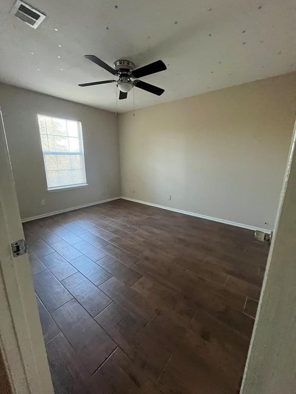 Image 8 of property listing at 1240 26th Street, San Angelo, TX 76903