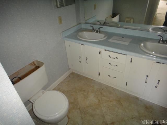 507 W North Street, Heber Springs, AR 72543