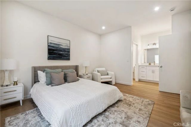 11722 Avon Way 103, Los Angeles, CA 90066