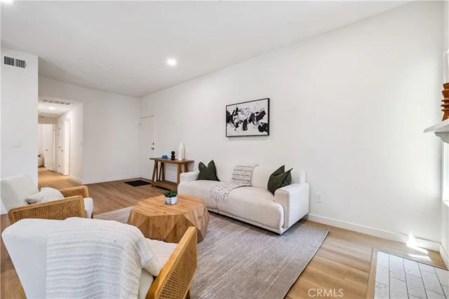 11722 Avon Way 103, Los Angeles, CA 90066