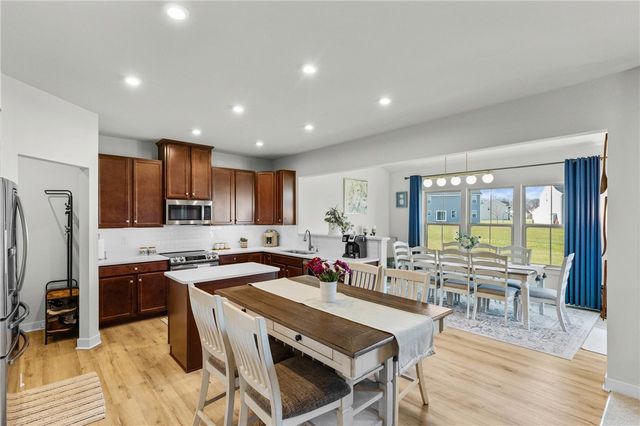 1714 Jasper Drive, Farmington, NY 14425