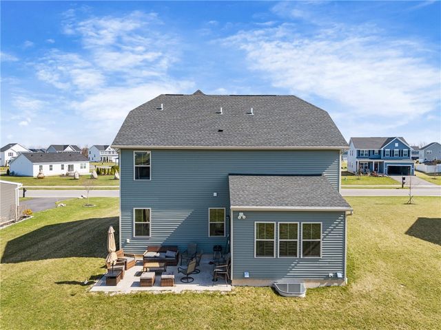 1714 Jasper Drive, Farmington, NY 14425