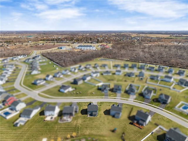 1714 Jasper Drive, Farmington, NY 14425