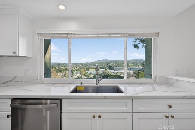 5532 E Vista Del Este, Anaheim, CA 92807