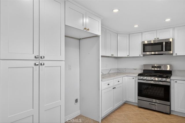 5532 E Vista Del Este, Anaheim, CA 92807