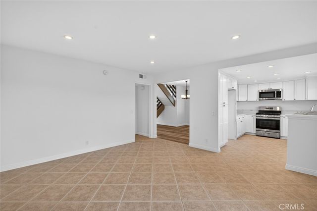 5532 E Vista Del Este, Anaheim, CA 92807