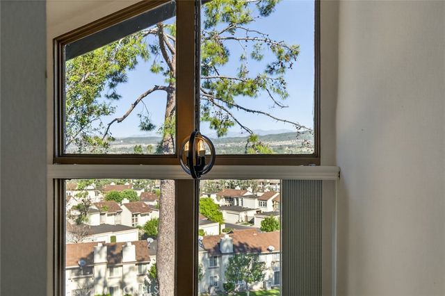 5532 E Vista Del Este, Anaheim, CA 92807