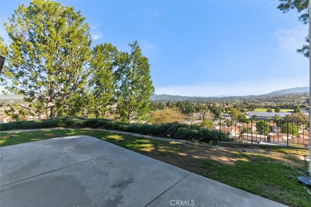 5532 E Vista Del Este, Anaheim, CA 92807