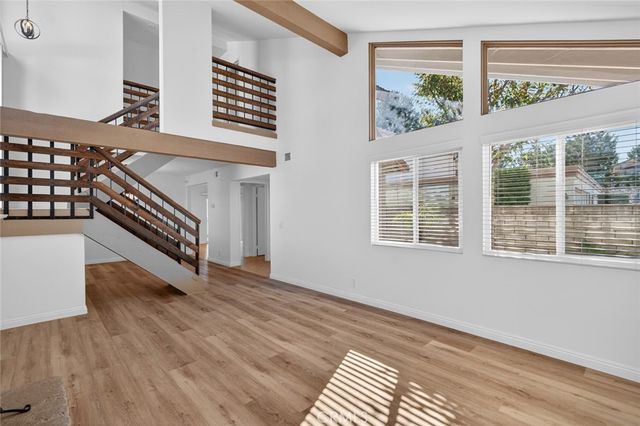 5532 E Vista Del Este, Anaheim, CA 92807