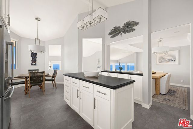 15 N Vista De Catalina, Laguna Beach, CA 92651