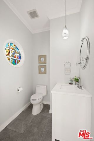 15 N Vista De Catalina, Laguna Beach, CA 92651