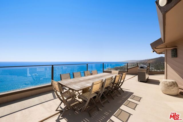 15 N Vista De Catalina, Laguna Beach, CA 92651