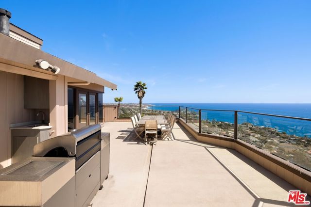 15 N Vista De Catalina, Laguna Beach, CA 92651