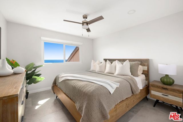 15 N Vista De Catalina, Laguna Beach, CA 92651