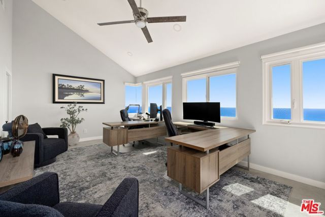 15 N Vista De Catalina, Laguna Beach, CA 92651