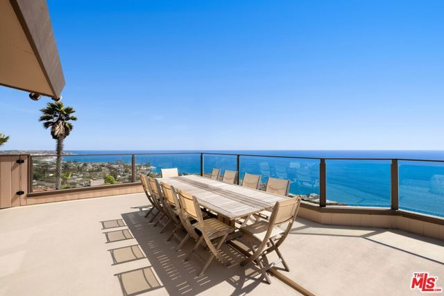 15 N Vista De Catalina, Laguna Beach, CA 92651