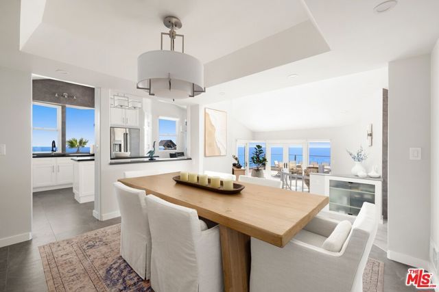 15 N Vista De Catalina, Laguna Beach, CA 92651