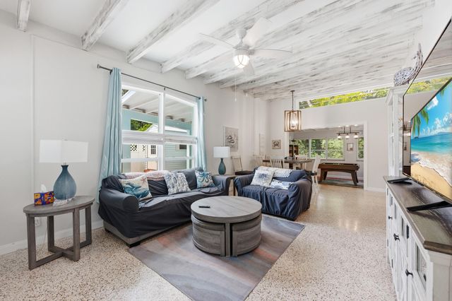 7 Belair Drive, Boynton Beach, FL 33435