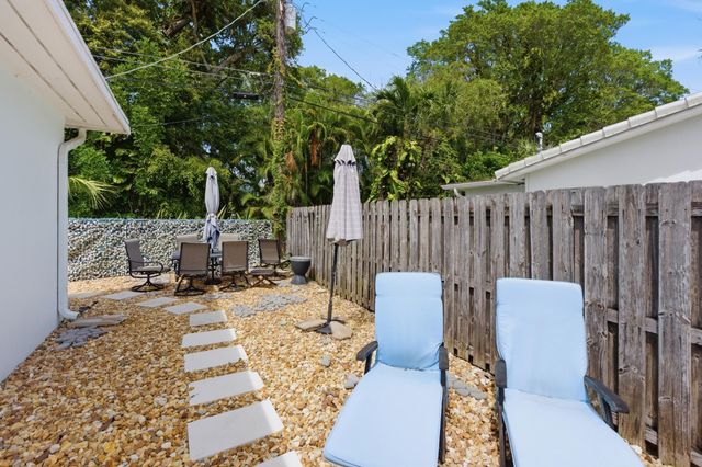 7 Belair Drive, Boynton Beach, FL 33435
