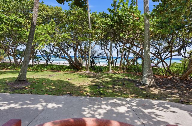 7 Belair Drive, Boynton Beach, FL 33435