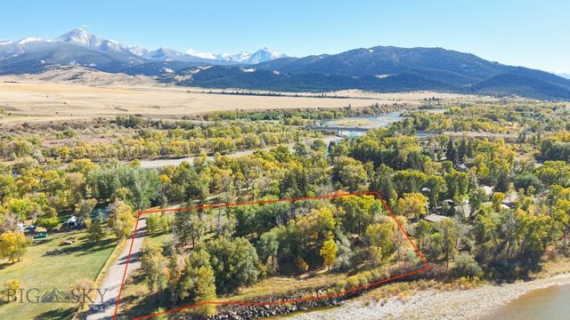 9th St Island Drive, Livingston, MT 59047