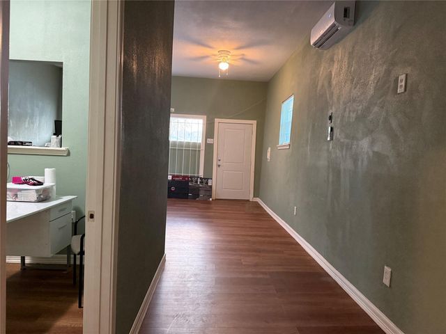 6325 Cullen Boulevard, Houston, TX 77021