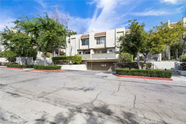 11744 Moorpark F, Studio City, CA 91604