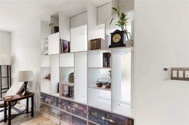 11744 Moorpark F, Studio City, CA 91604