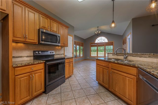 1436 Glenbrook Avenue, Louisville, OH 44641