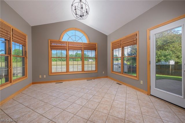 1436 Glenbrook Avenue, Louisville, OH 44641